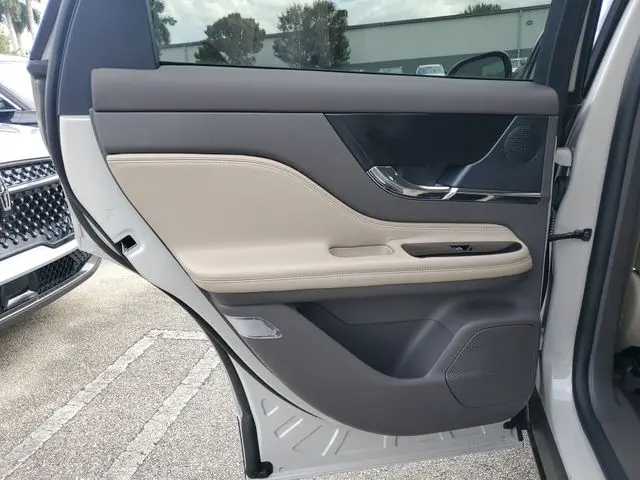 2024 Lincoln Corsair - $33,990