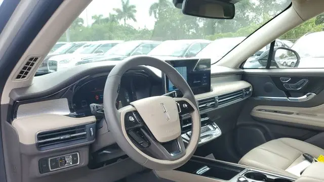 2024 Lincoln Corsair Premiere