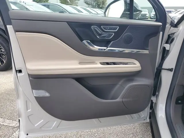 2024 Lincoln Corsair - $33,990