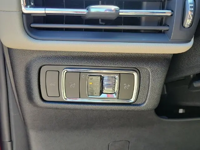 2025 Lincoln Corsair - $33,990