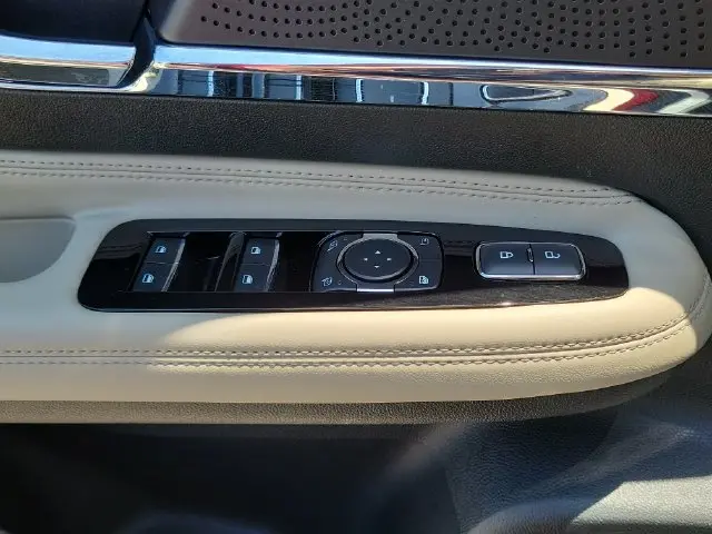 2025 Lincoln Corsair - $33,990