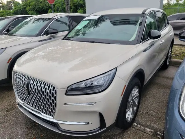 2024 Lincoln Corsair - $29,990