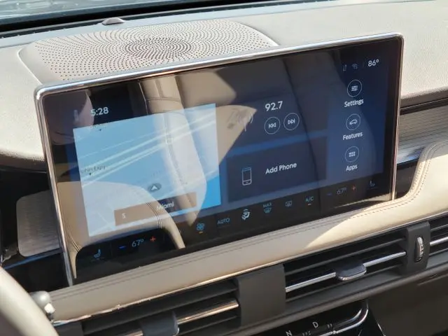 2024 Lincoln Corsair - $26,990