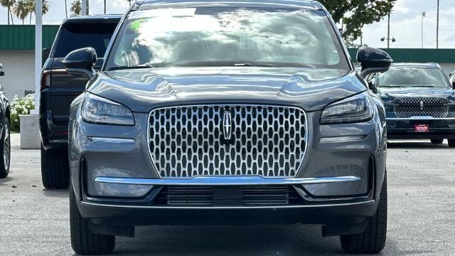 2025 Lincoln Corsair Premiere