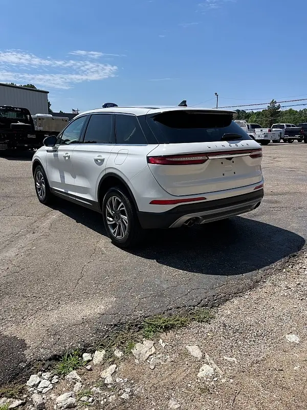 2023 Lincoln Corsair - $28,998