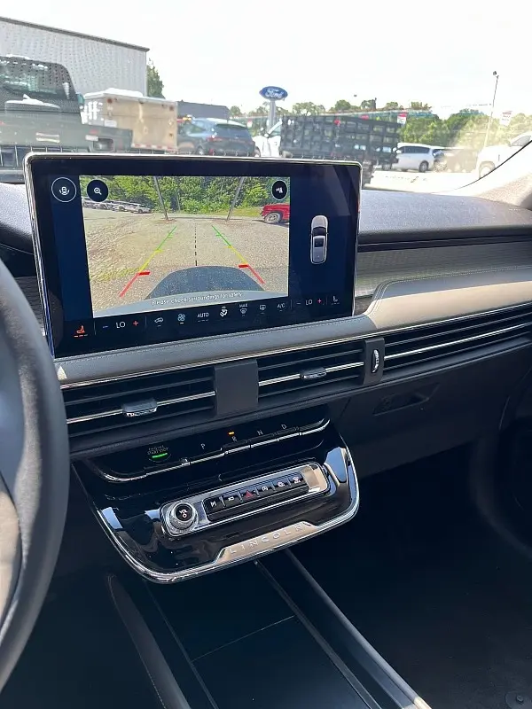 2023 Lincoln Corsair - $28,998