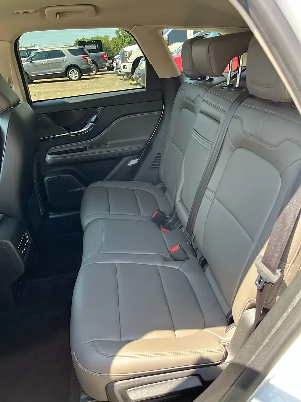 2023 Lincoln Corsair - $28,998