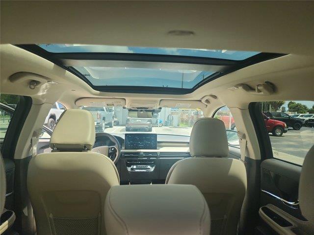 2023 Lincoln Corsair - $27,999
