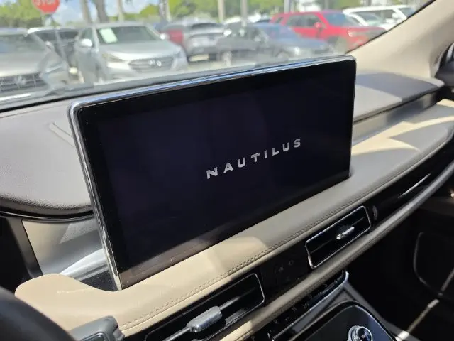 2024 Lincoln Corsair - $31,990