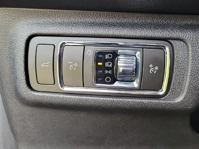2025 Lincoln Corsair - $33,990