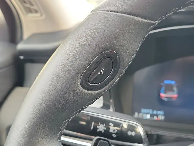 2025 Lincoln Corsair - $33,990