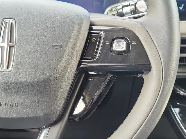 2025 Lincoln Corsair - $33,990
