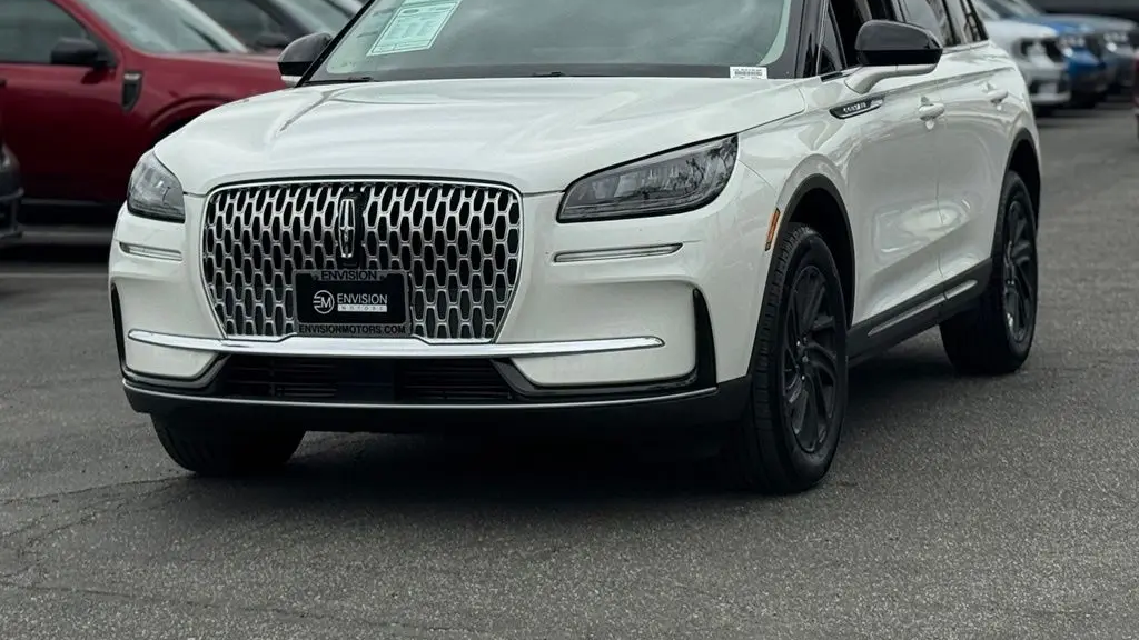 2023 Lincoln Corsair Standard