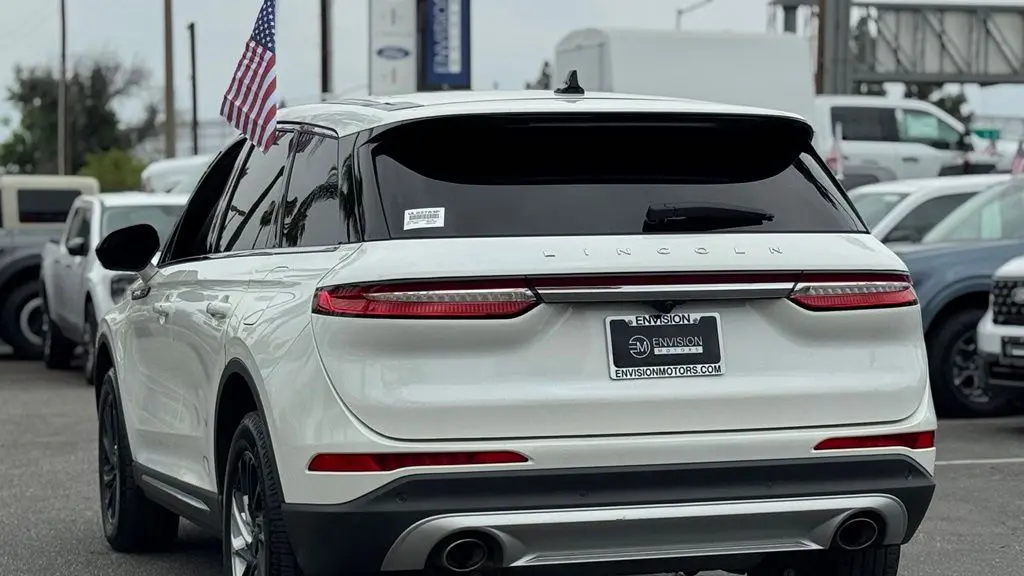 2023 Lincoln Corsair Standard