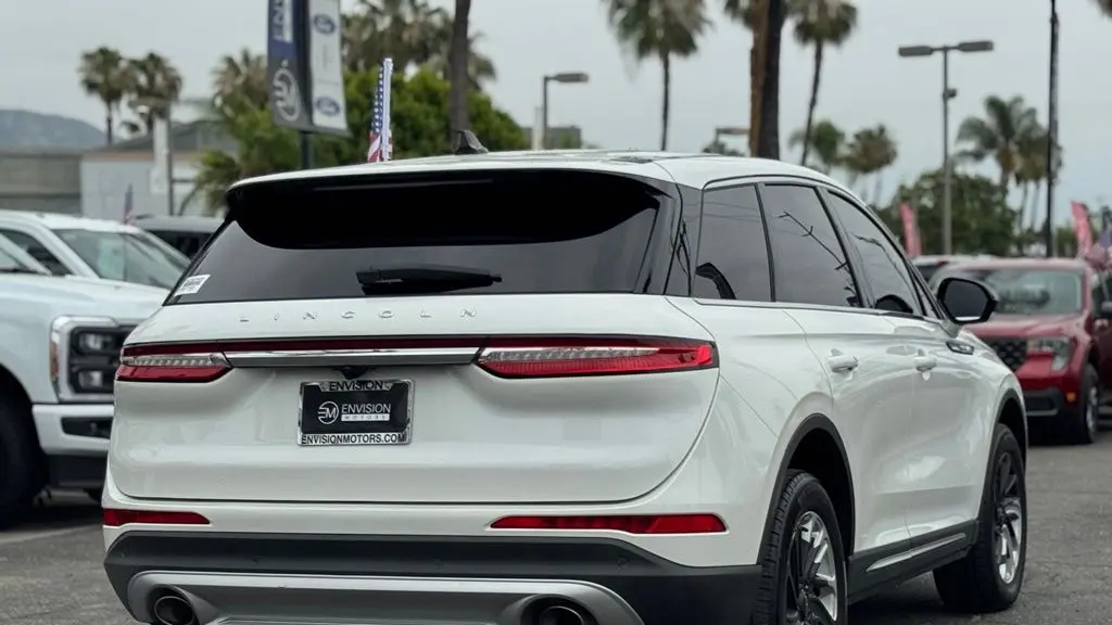 2023 Lincoln Corsair Standard