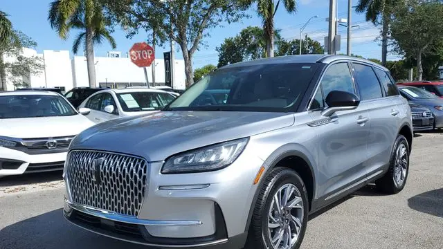 2023 Lincoln Corsair Standard