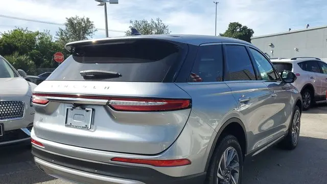 2023 Lincoln Corsair Standard