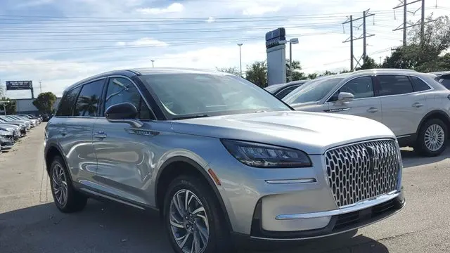 2023 Lincoln Corsair Standard