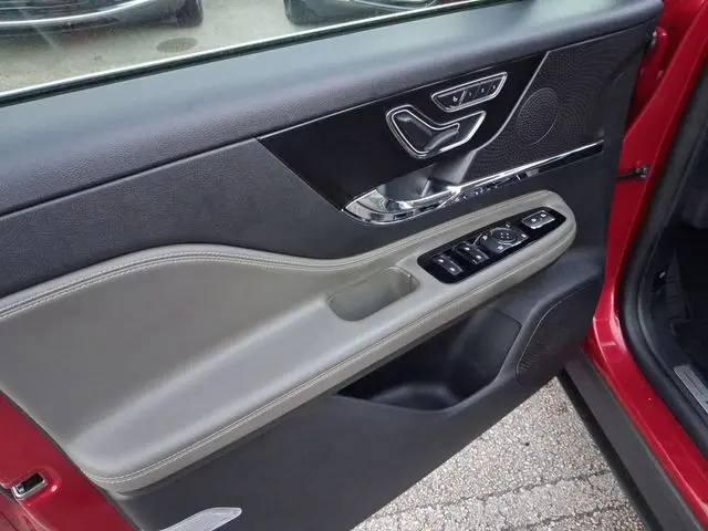 2024 Lincoln Corsair - $28,990