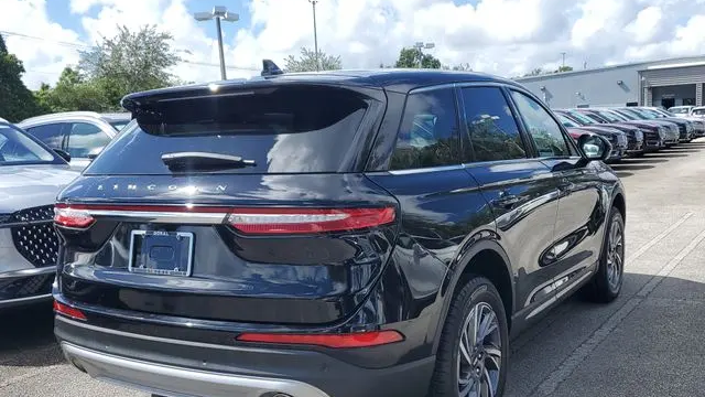 2024 Lincoln Corsair Premiere