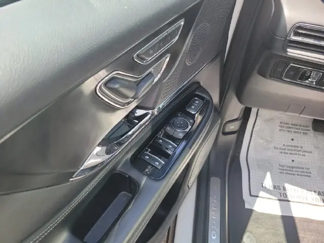2024 Lincoln Corsair - $30,590