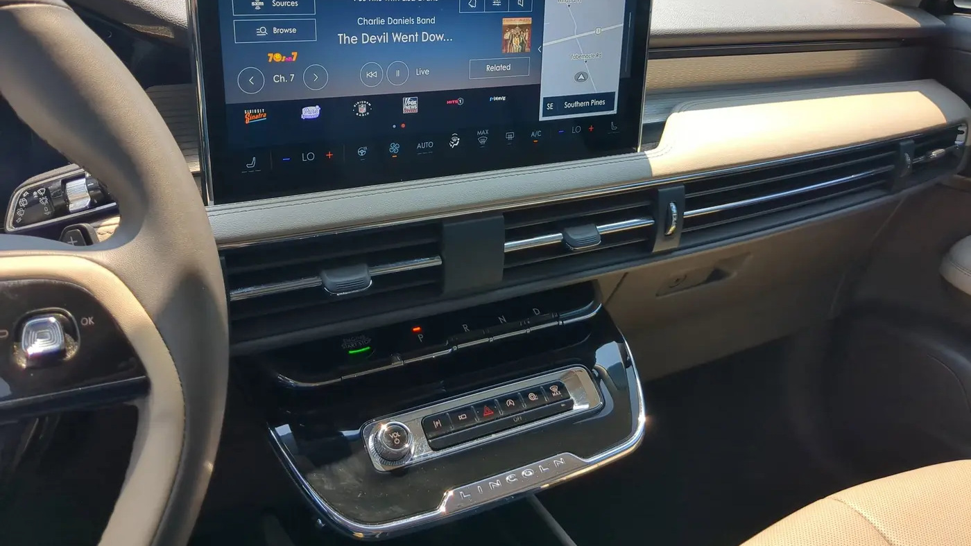 2024 Lincoln Corsair Premiere