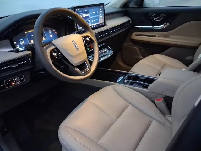 2024 Lincoln Corsair - $28,990