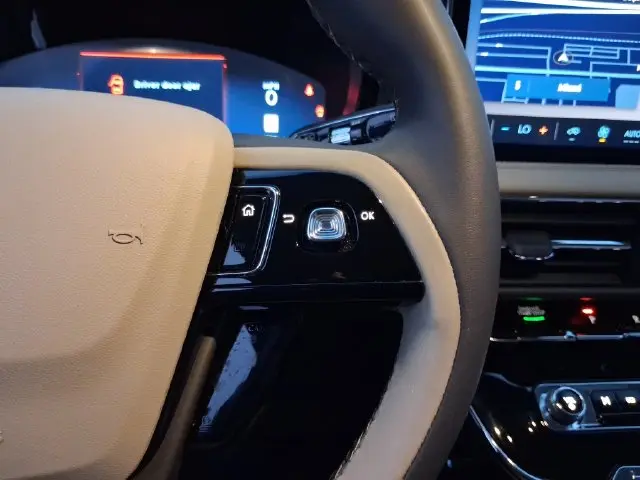 2024 Lincoln Corsair - $28,990
