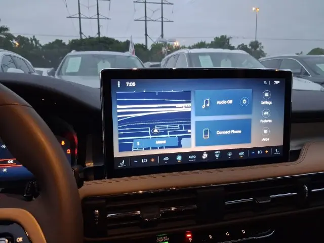 2024 Lincoln Corsair - $28,990