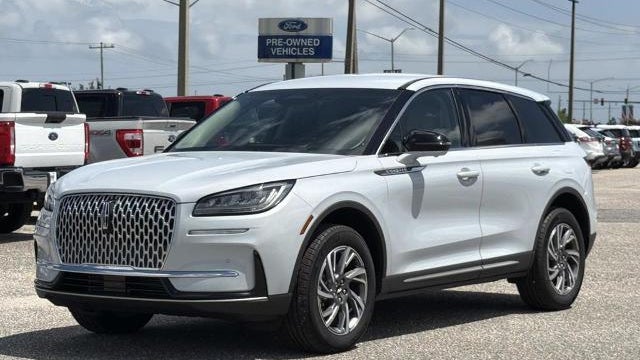 2025 Lincoln Corsair Premiere
