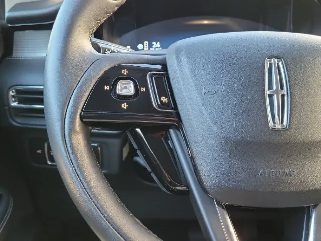 2025 Lincoln Corsair - $32,990