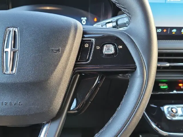 2025 Lincoln Corsair - $32,990
