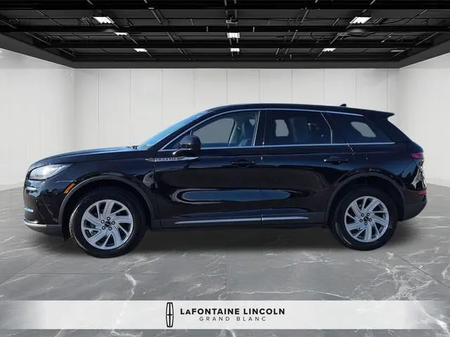 2023 Lincoln Corsair Standard — photo 1 of 12