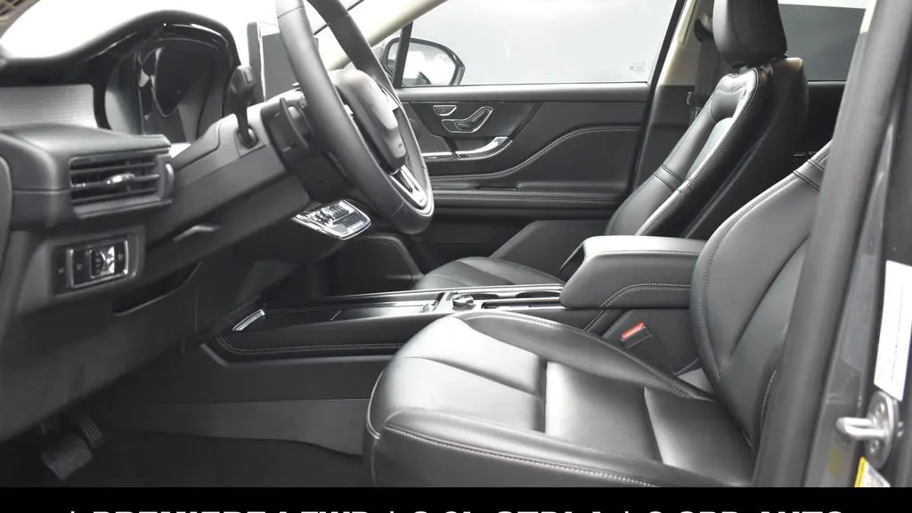 2025 Lincoln Corsair Premiere