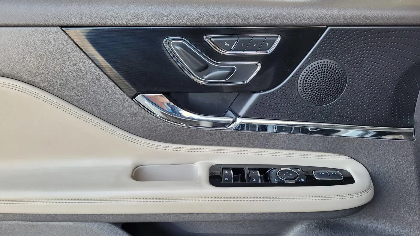 2024 Lincoln Corsair Premiere