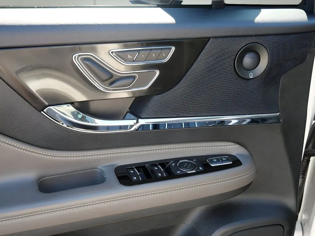 2024 Lincoln Corsair - $35,345