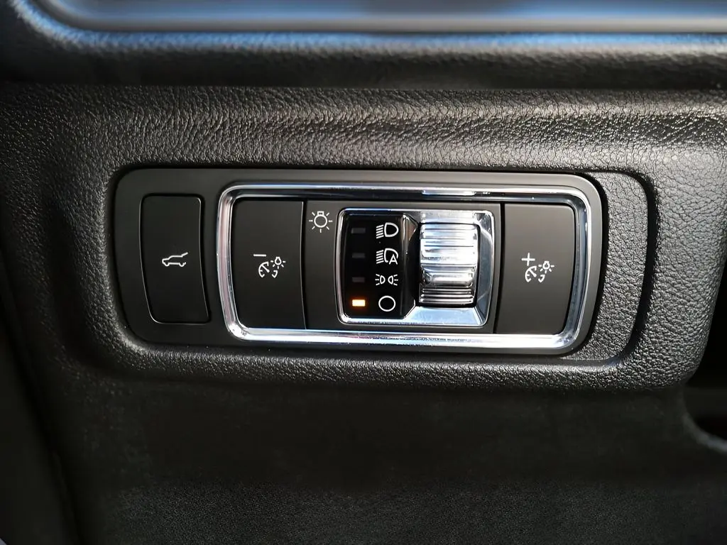 2024 Lincoln Corsair - $35,345