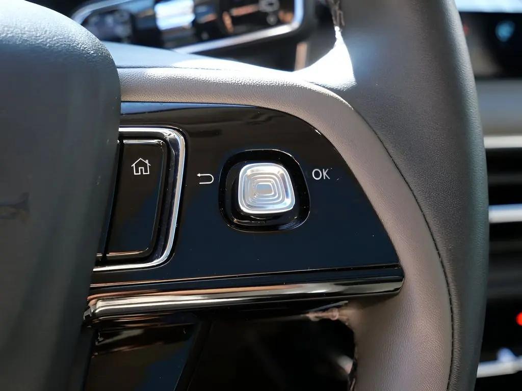 2024 Lincoln Corsair - $35,345