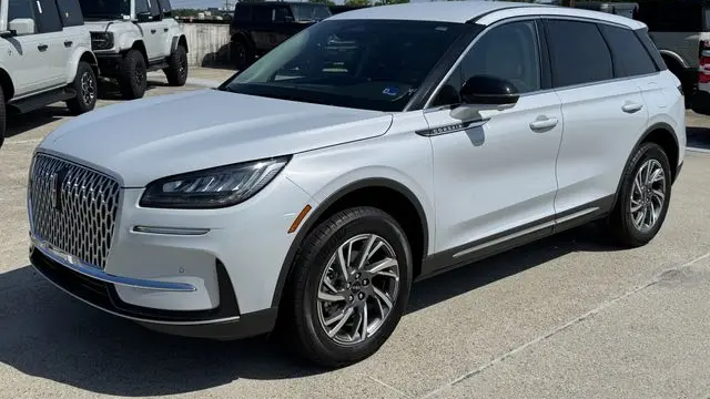 2025 Lincoln Corsair Premiere