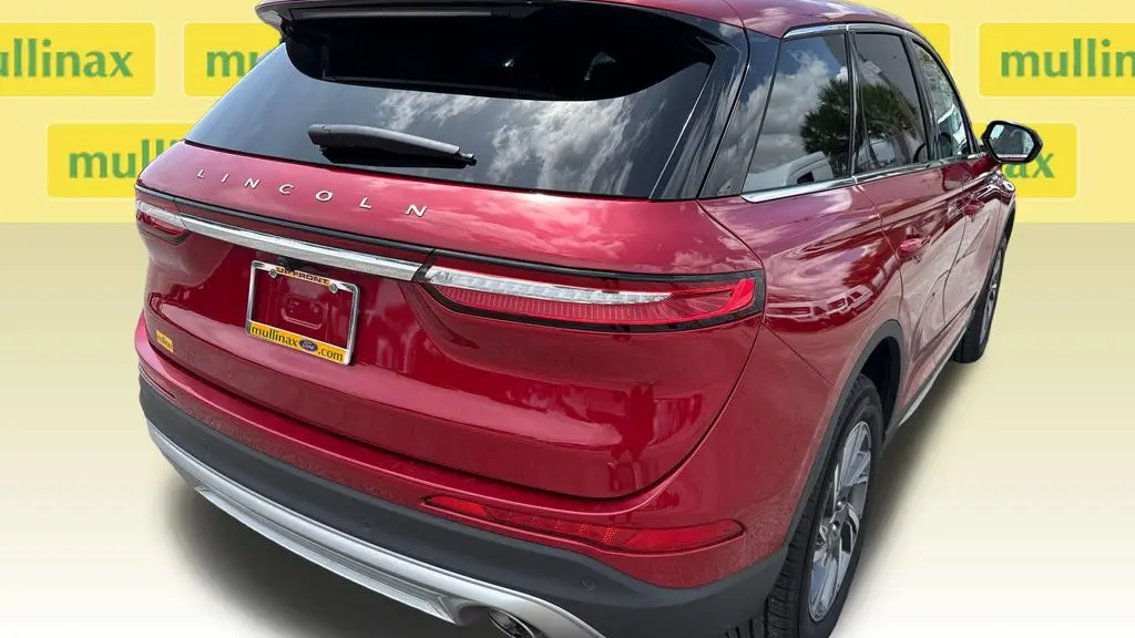 2025 Lincoln Corsair Premiere