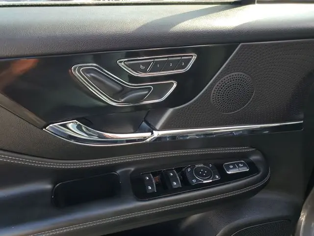 2024 Lincoln Corsair - $31,990
