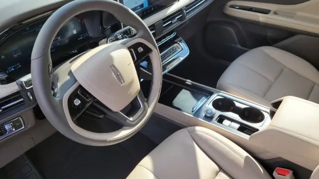 2024 Lincoln Corsair Premiere
