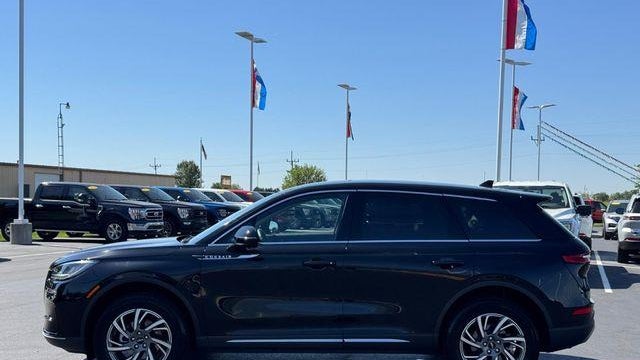 2023 Lincoln Corsair Standard
