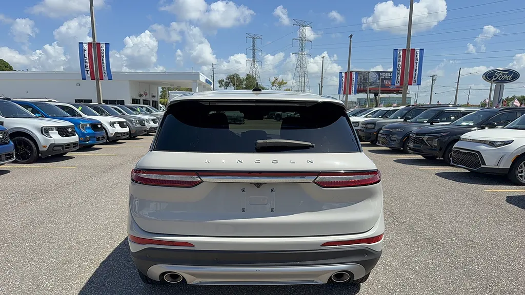 2024 Lincoln Corsair Premiere