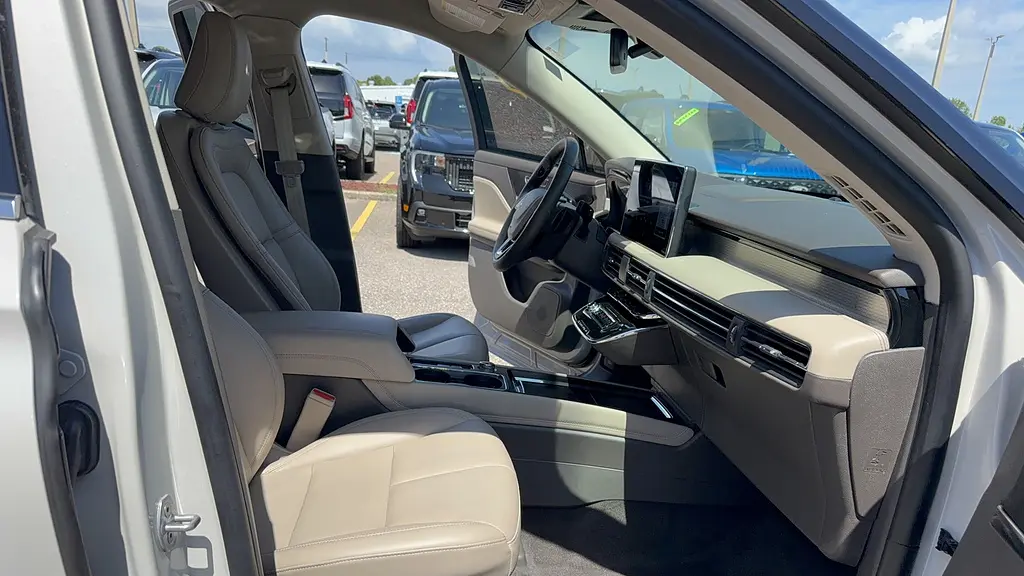 2024 Lincoln Corsair Premiere