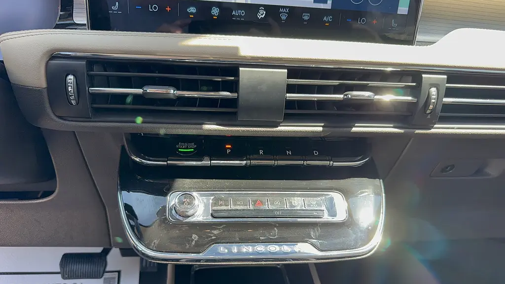 2024 Lincoln Corsair Premiere