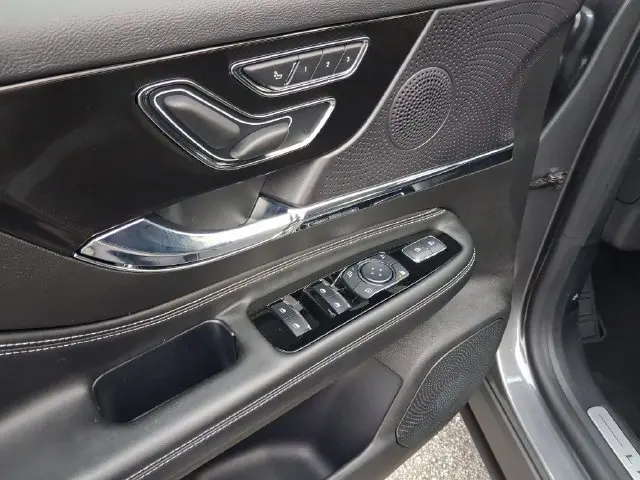 2024 Lincoln Corsair - $30,990