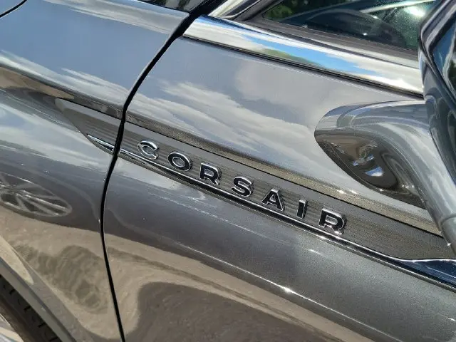 2025 Lincoln Corsair - $33,990