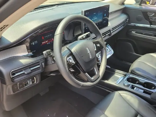 2025 Lincoln Corsair - $33,990