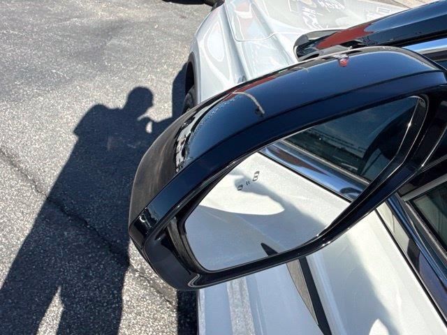2021 Lincoln Corsair - $23,589